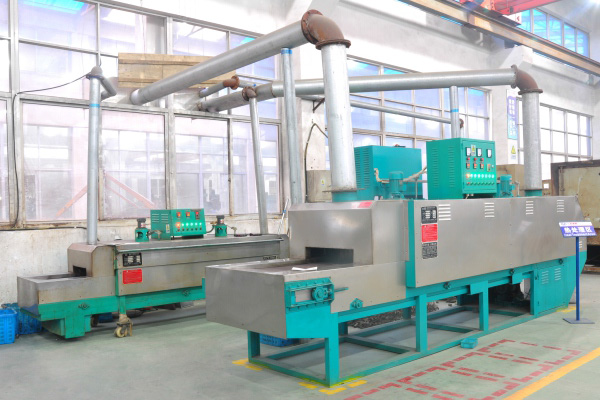 連(lian)續式回火(huo)爐 連續式(shì)回火爐