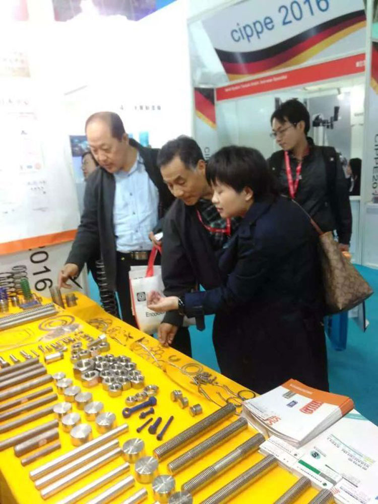 三(san)和彈簧參與全(quán)球最大的中國(guó)國際石油石化(hua)展覽會