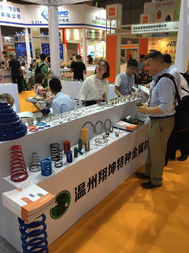 三(san)和彈簧參加(jia)上海國際泵(beng)管閥展