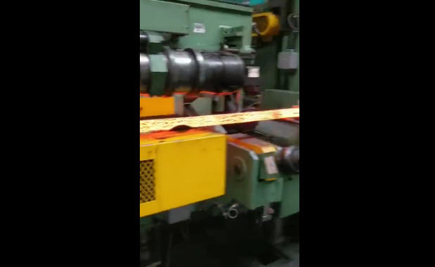 大型(xíng)工業彈簧制造(zào)流程